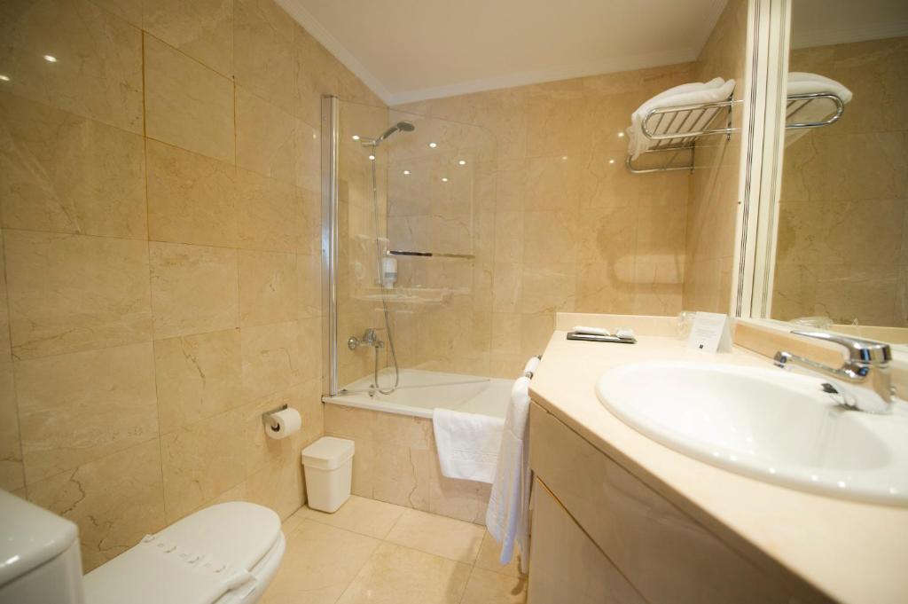 Hotel San Pedro Langreo Zimmer foto